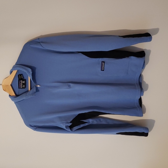 Patagonia Sweaters - Womens Patagonia blue and black light weight sweater size S